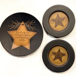 Barbara Lloyd Set of 3 Family Friends Display Wooden Plates Navy Rustic Folk Art